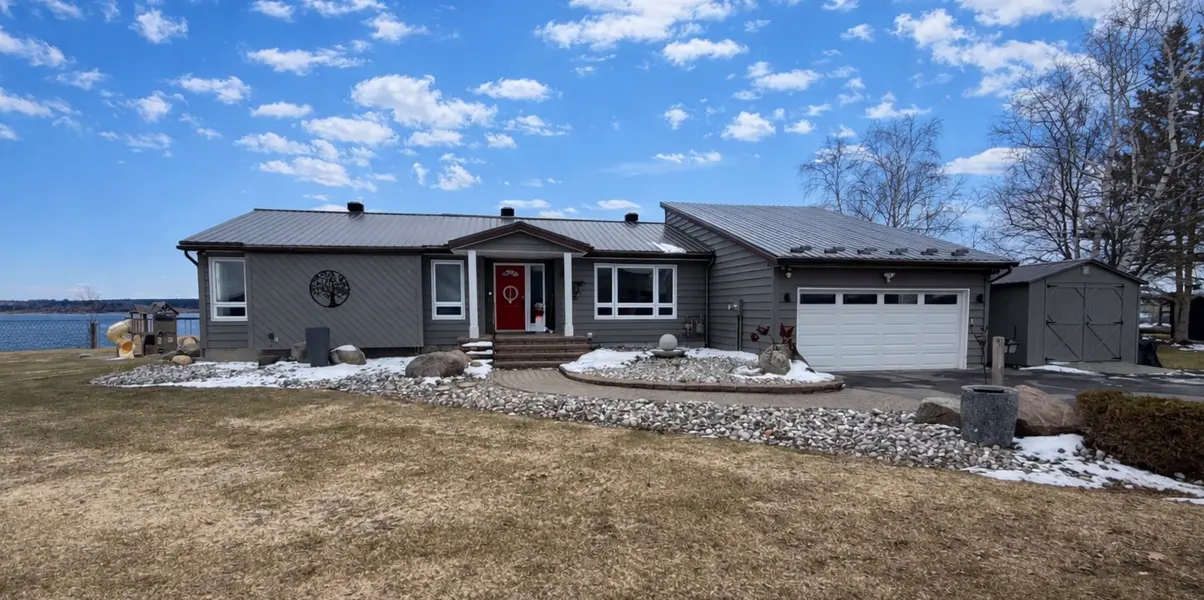 11728 Lakeshore DR, South Dundas, ON K0C 1X0