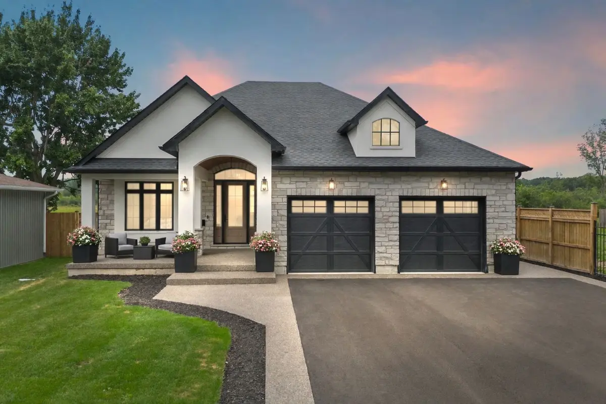 637 Buffalo RD, Fort Erie, ON L2A 5G7