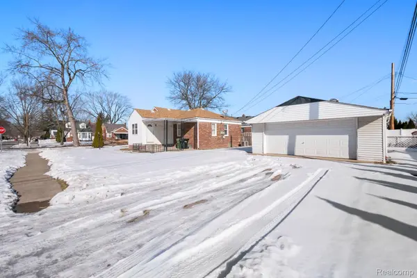 7739 Rosedale BLVD, Allen Park, MI 48101