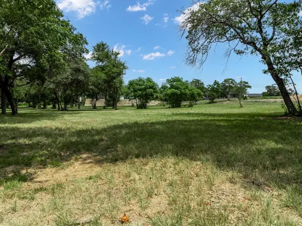 18 Ritchie Road, Woodway, TX 76712