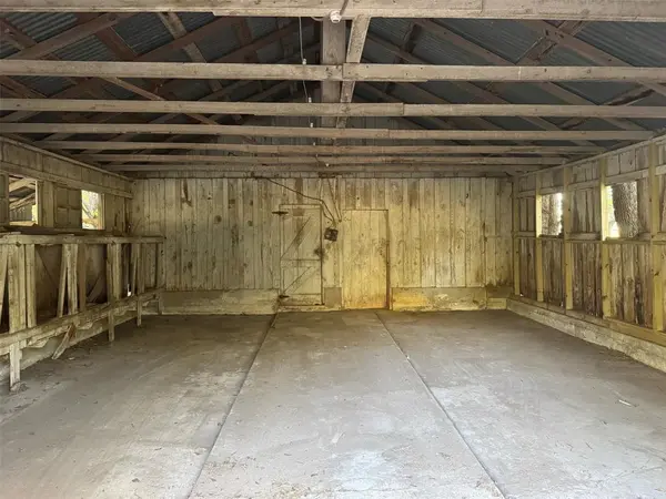 10350 W Clear Creek Road, Sanger, TX 76266