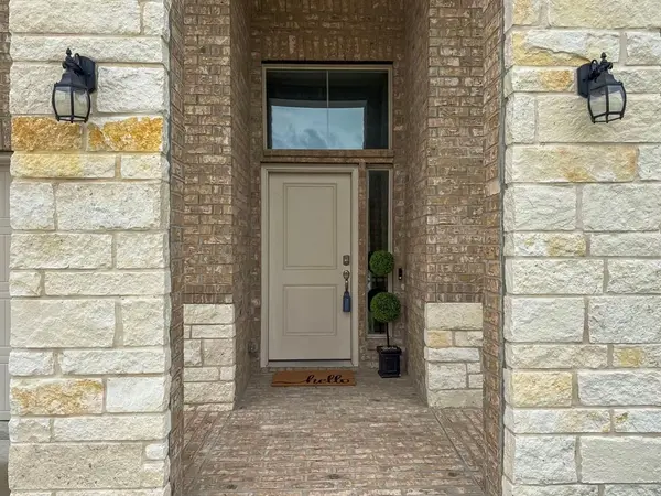 200 Tanager Drive, Rhome, TX 76078