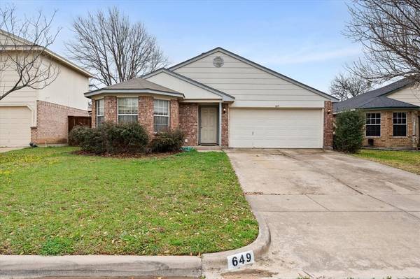 649 Blueberry Hill Lane,  Mansfield,  TX 76063