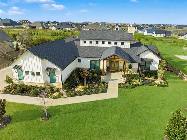 3300 Dovehill Drive, Northlake, TX 76247