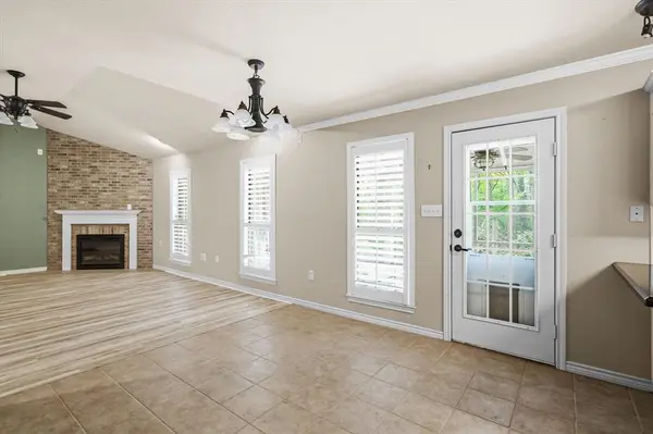 190 Westshore Drive, Wills Point, TX 75169