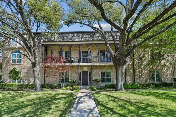 4312 Bellaire Drive S #203, Fort Worth, TX 76109