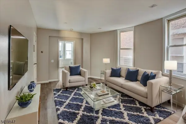 70 S 9Th St, Newark City, NJ 07107