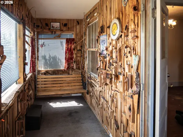 1299 41ST AVE, Sweet Home, OR 97386