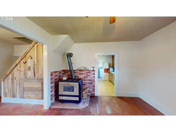 1299 41ST AVE, Sweet Home, OR 97386