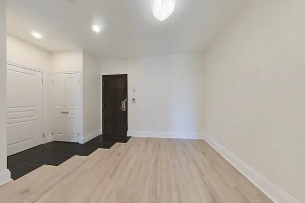 102 Bloor ST W #810, Toronto C02, ON M5S 1M8