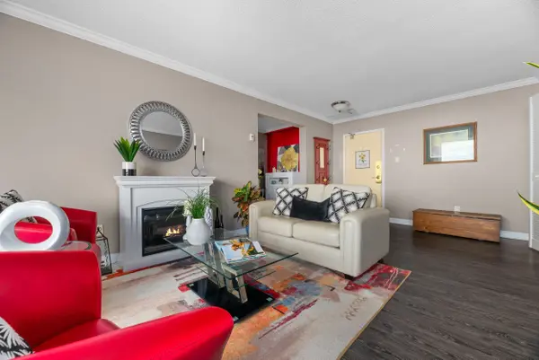 1210 Radom ST #1208, Pickering, ON L1W 2Z3