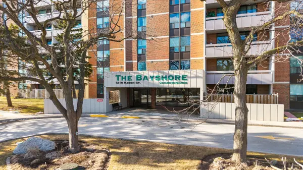 1210 Radom ST #1208, Pickering, ON L1W 2Z3