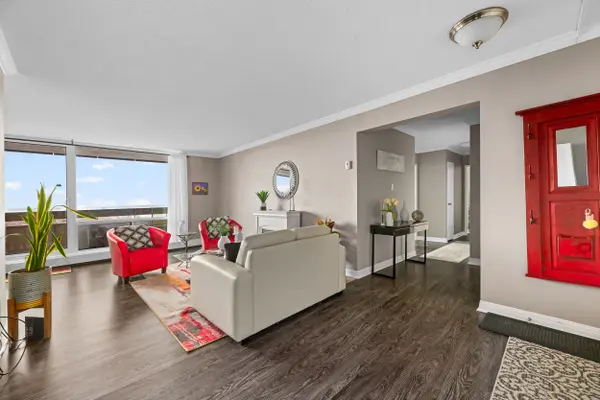 1210 Radom ST #1208, Pickering, ON L1W 2Z3