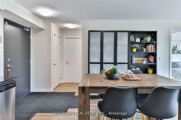 2150 Lawrence AVE #610, Toronto E04, ON M1R 3A7