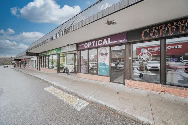 555 Rossland RD E #2, Oshawa, ON L1K 1K8