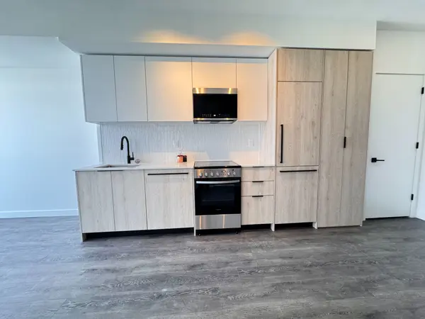 1635 MILITARY TRL #812, Toronto E10, ON M1C 1B2