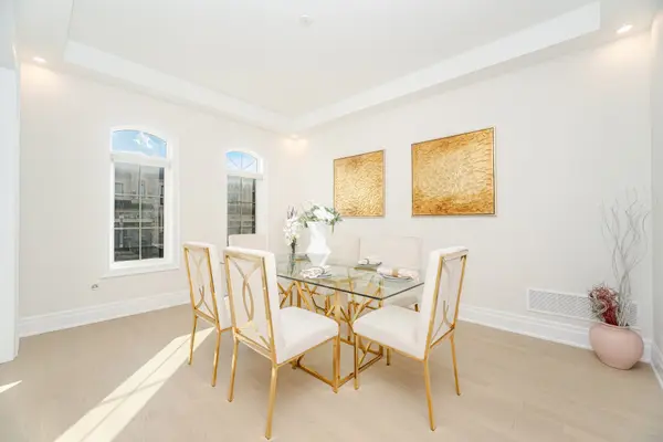 30 Ballantyne BLVD, Vaughan, ON L3L 0G2