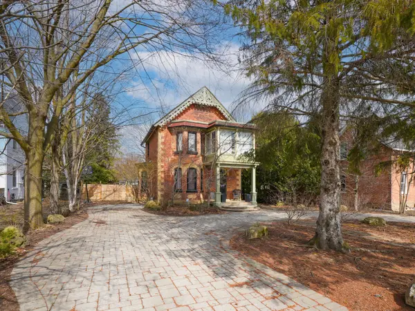 134 Victoria ST E, New Tecumseth, ON L9R 1K6