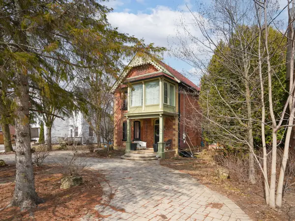 134 Victoria ST E, New Tecumseth, ON L9R 1K6