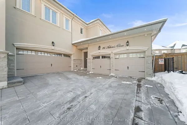 26 Adonis Close, Brampton, ON L6P 4K4