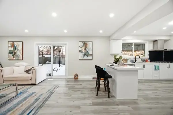 15 Langwith CT, Brampton, ON L6Y 1Z9