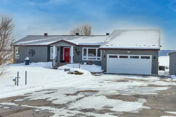 11728 Lakeshore DR, South Dundas, ON K0C 1X0