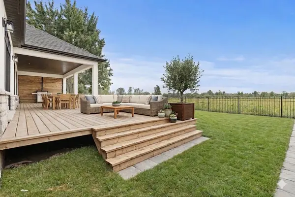 637 Buffalo RD, Fort Erie, ON L2A 5G7