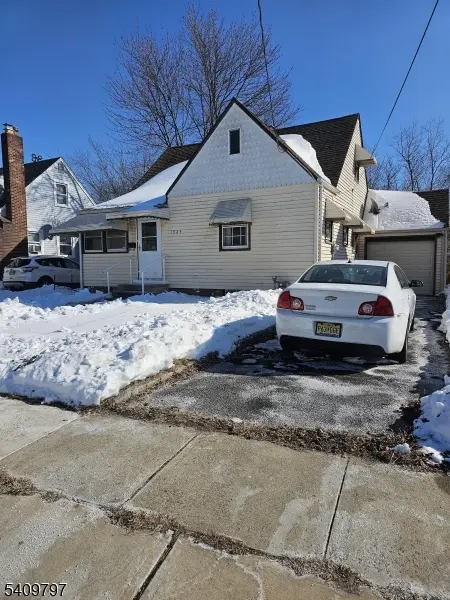 1924 Caroline Ave, Linden City, NJ 07036