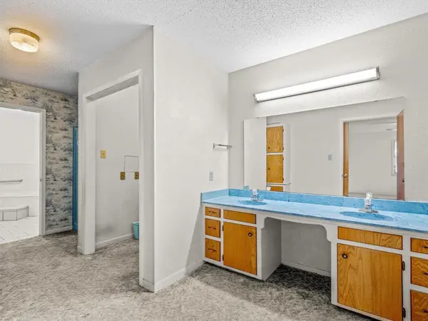 3433 Highway 81 N, Bowie, TX 76230