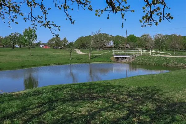 4425 County Road 711, Cleburne, TX 76031