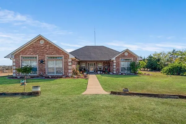 600 COUNTY ROAD 17050,  Deport,  TX 75435