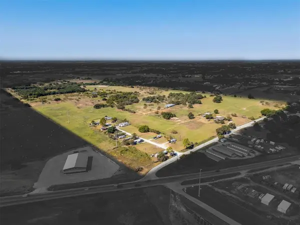 3500 S Murvil Street, Decatur, TX 76234