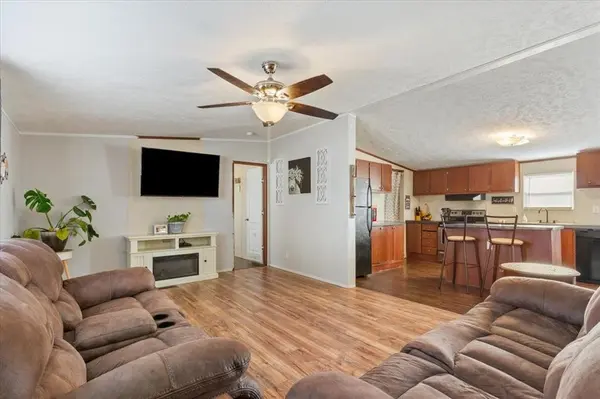 247 N Lake Street, Axtell, TX 76624