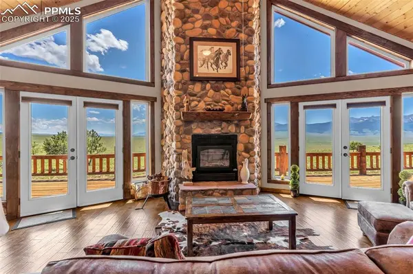 2100 County Road 310, Westcliffe, CO 81252