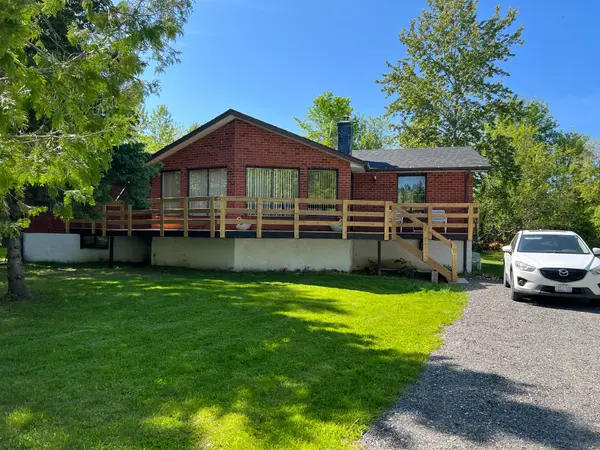 4 MACPHERSON CRES, Kawartha Lakes, ON K0M 2B0