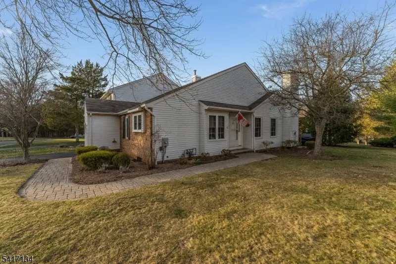 5 Choctaw Ridge Road, Branchburg Twp., NJ 08876