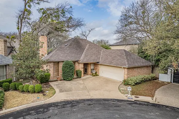 4708 Shady Ridge Court, Fort Worth, TX 76109