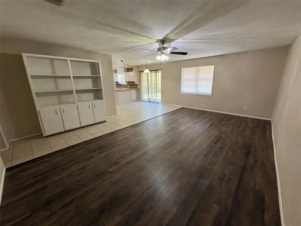 1111 Duane Street, Benbrook, TX 76126