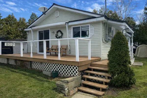 807 3rd AVE S, South Bruce Peninsula, ON N0H 2G0