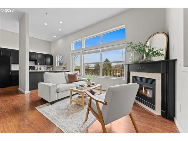 7442 S VIRGINIA AVE #B, Portland, OR 97219