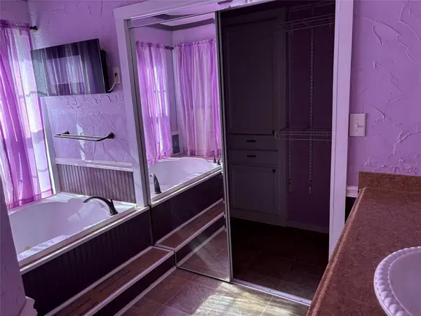 5057 Penrose Avenue, Fort Worth, TX 76116