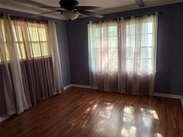 5057 Penrose Avenue, Fort Worth, TX 76116