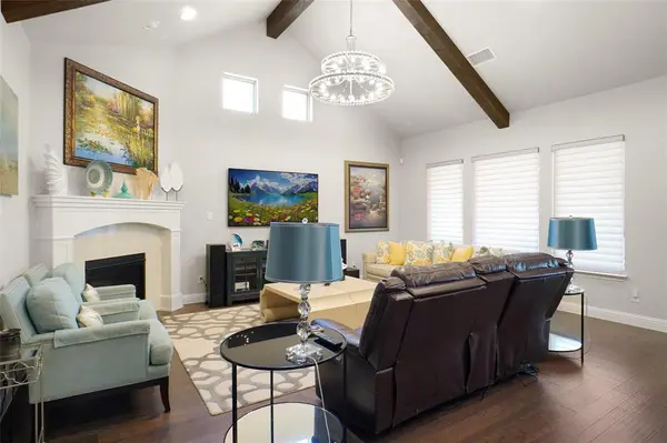 1132 Thornhill Way, Roanoke, TX 76262