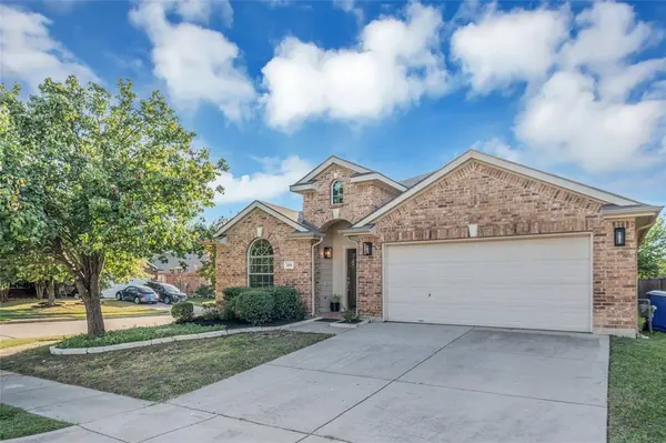308 Cadbury Drive, Euless, TX 76040