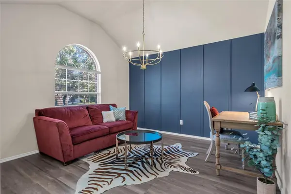 308 Cadbury Drive, Euless, TX 76040