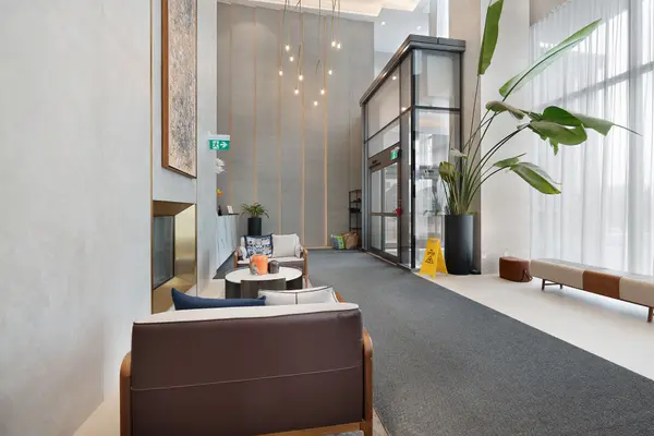 1000 Portage Pkwy #310, Vaughan, ON L4K 0L1