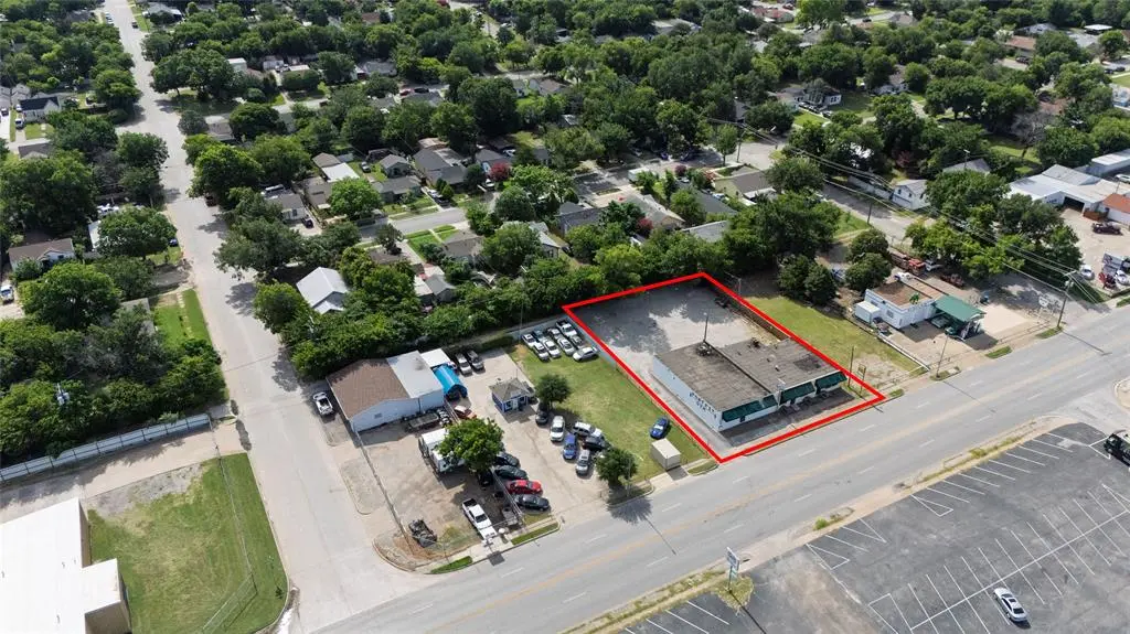 3717 Mccart Avenue, Fort Worth, TX 76110