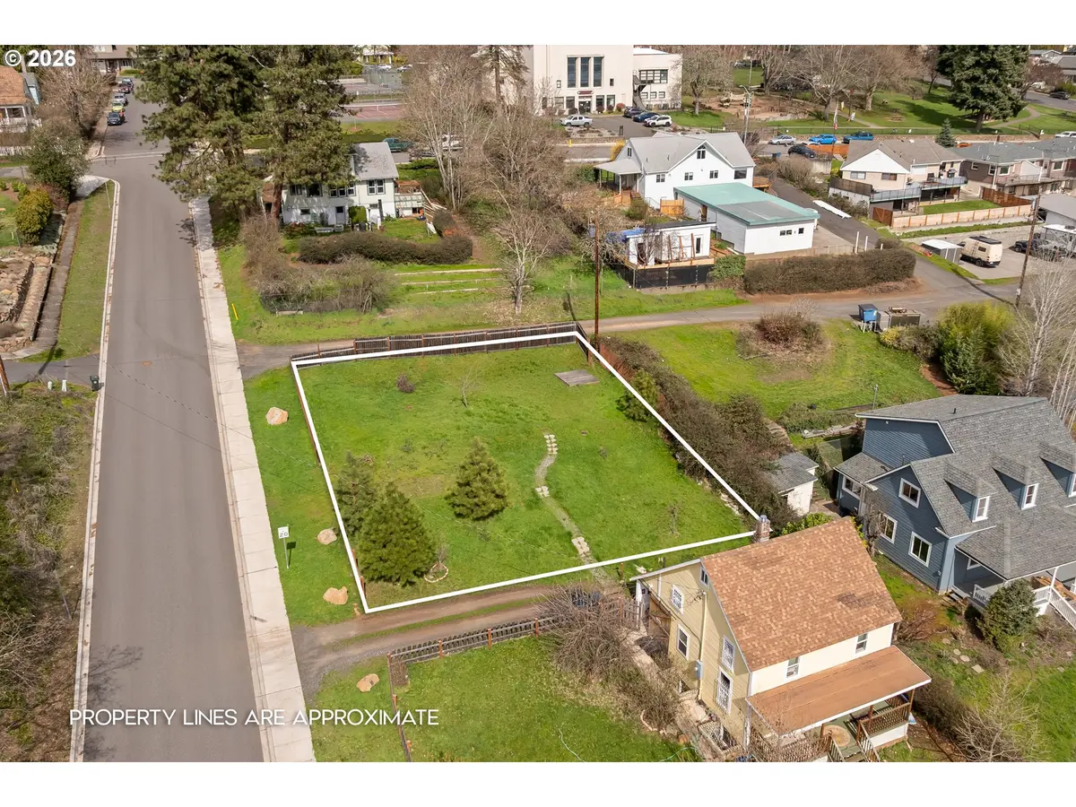 0 NW Garfield AVE #2, White Salmon, WA 98672