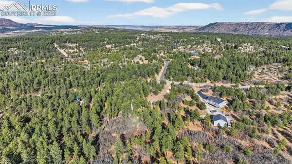 1802 Silverheels DR, Larkspur, CO 80118