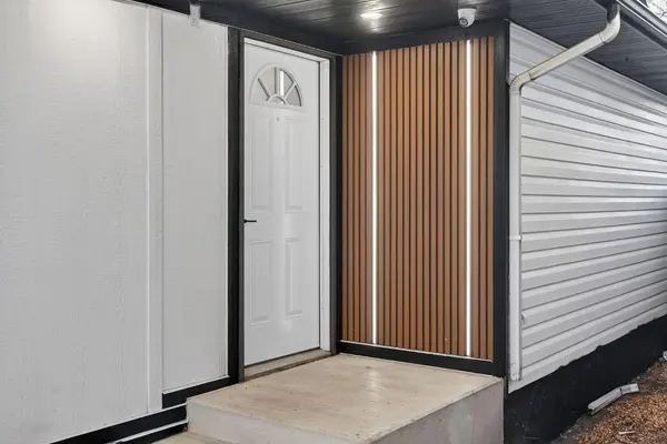 420 Pinegreen Close NE, Calgary, AB T1Y 1W3